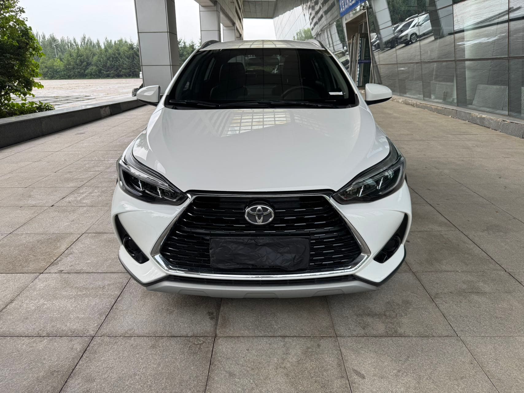 丰田 YARiS L 致炫 — фотография 1
