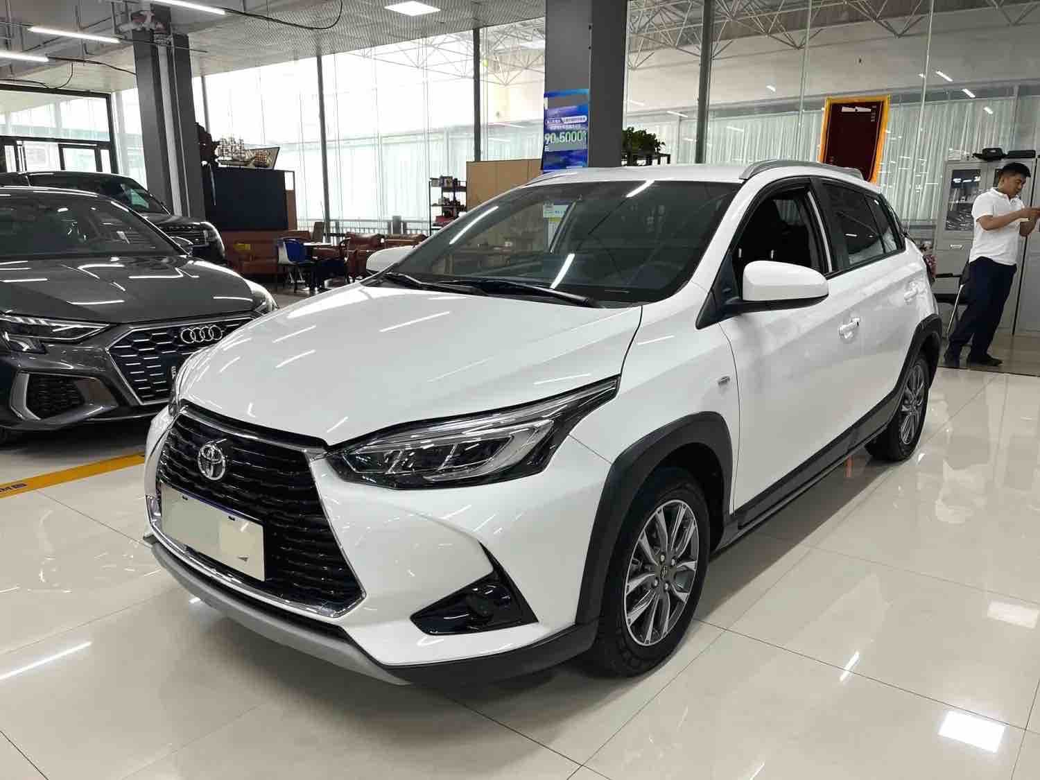 丰田 YARiS L 致炫 — фотография 1