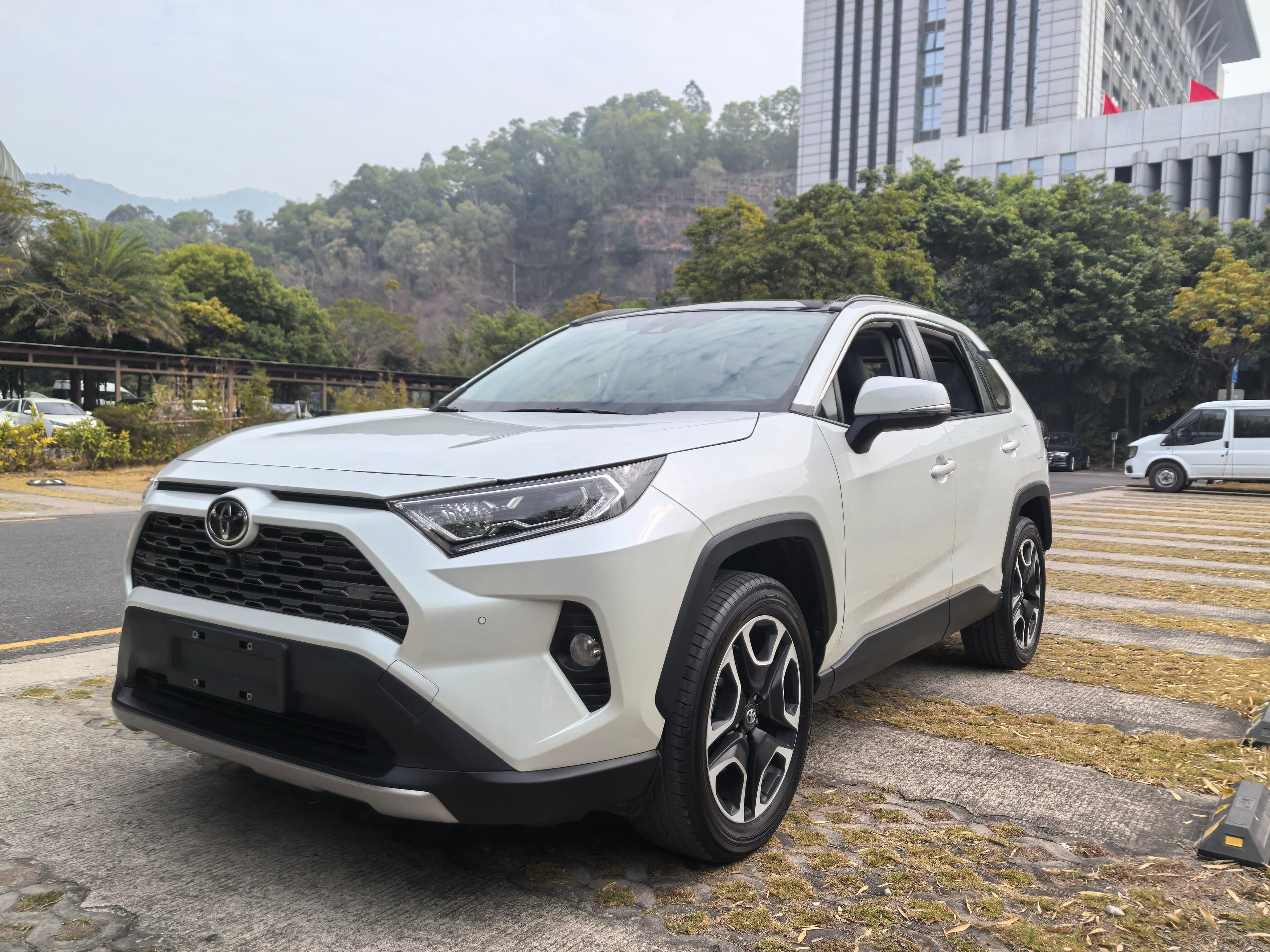 丰田 RAV4荣放 — фотография 1
